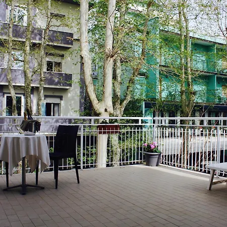 Hotel Blue Loft 3*